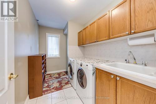 1636 Sagewood Court, Mississauga, ON - Indoor Photo Showing Laundry Room