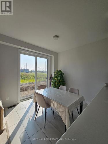 1084 Lockie Drive, Oshawa, ON - Indoor Photo Showing Dining Room