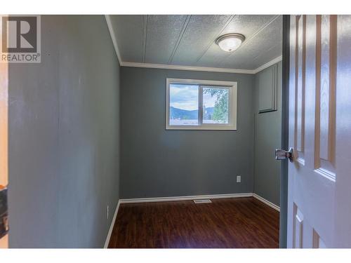 2709 Fir Drive, South Slocan, BC - Indoor Photo Showing Other Room