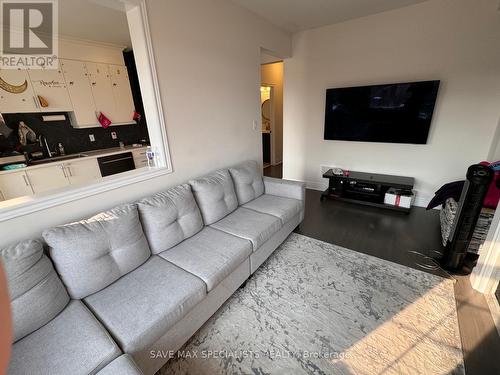 118 Branigan Crescent, Halton Hills, ON - Indoor Photo Showing Living Room