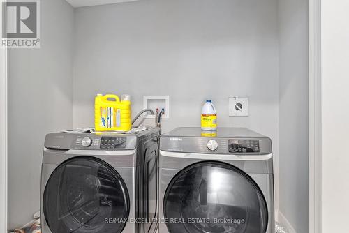 52 - 745 Chelton Road, London, ON - Indoor Photo Showing Laundry Room