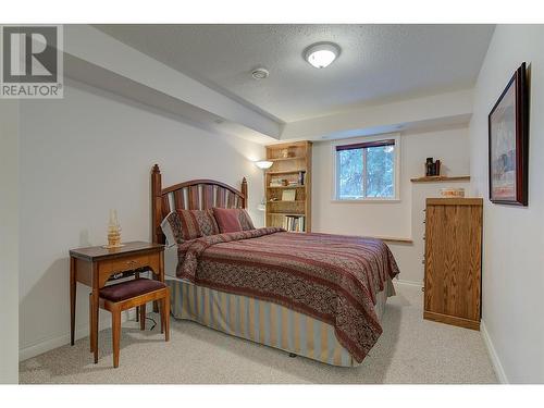 1293 Camp Road, Lake Country, BC - Indoor Photo Showing Bedroom