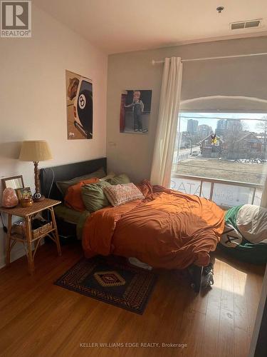 16 - 12 Bridgeport Road E, Waterloo, ON - Indoor Photo Showing Bedroom