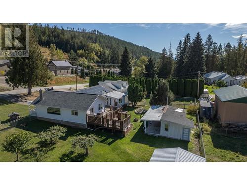 5145 Elsie Holmes Road, Creston, BC - Outdoor