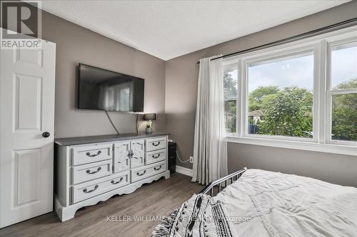 5 Howard Avenue, St. Catharines, ON - Indoor Photo Showing Bedroom