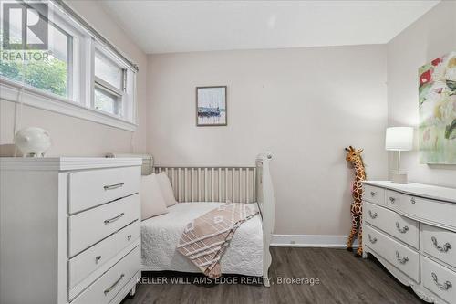 5 Howard Avenue, St. Catharines, ON - Indoor Photo Showing Bedroom