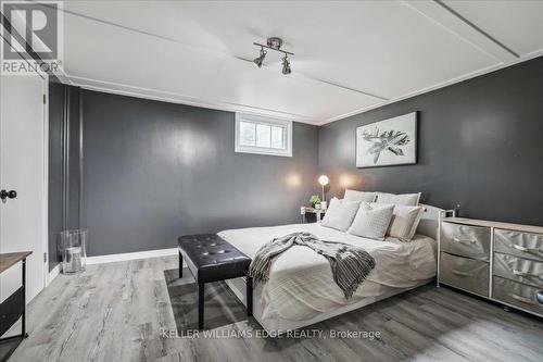 5 Howard Avenue, St. Catharines, ON - Indoor Photo Showing Bedroom