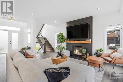 1311 Diamond Street, Clarence-Rockland, ON - Indoor Photo Showing Living Room With Fireplace