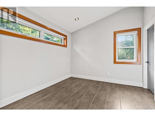 740 4 Avenue Se, Salmon Arm, BC - Indoor Photo Showing Other Room