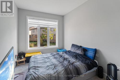 35 - 745 Chelton Road, London, ON - Indoor Photo Showing Bedroom