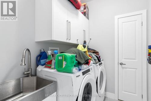 35 - 745 Chelton Road, London, ON - Indoor Photo Showing Laundry Room