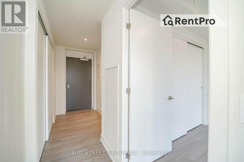 1902 - 8 Cumberland Street, Toronto, ON - Indoor Photo Showing Other Room