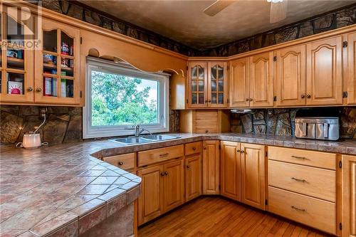 6912 Rte 515 Route, Saint-Paul, NB - Indoor Photo Showing Kitchen With Double Sink