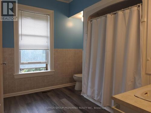 Unit B - 185 John Street, Ingersoll (Ingersoll - South), ON - Indoor Photo Showing Bathroom