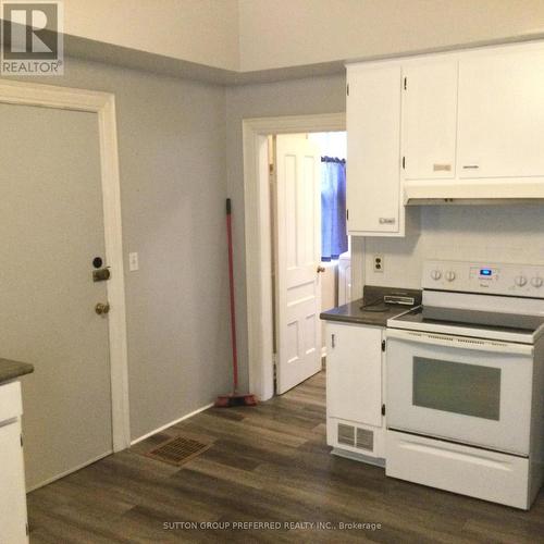 Unit B - 185 John Street, Ingersoll (Ingersoll - South), ON - Indoor Photo Showing Kitchen