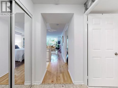 422 - 233 Beecroft Road, Toronto, ON - Indoor Photo Showing Other Room