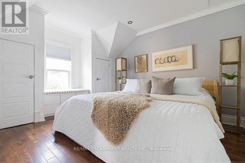 55 Cheever Street, Hamilton, ON - Indoor Photo Showing Bedroom