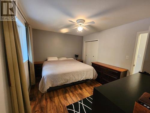 1455 Willow Street, Telkwa, BC - Indoor Photo Showing Bedroom