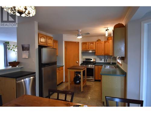 1455 Willow Street, Telkwa, BC - Indoor Photo Showing Kitchen With Double Sink