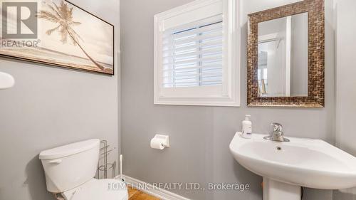 1643 Coldstream Drive, Oshawa, ON - Indoor Photo Showing Bathroom