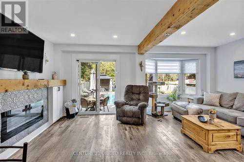 472 Burnham Manor Court, Cobourg, ON - Indoor Photo Showing Living Room With Fireplace