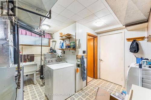 808 Highland Court, Peterborough (Northcrest), ON - Indoor Photo Showing Laundry Room