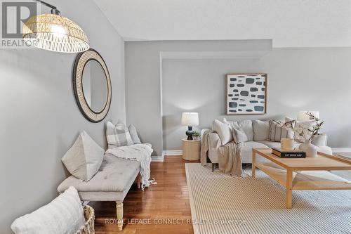 197 - 10 Bassett Boulevard, Whitby, ON - Indoor Photo Showing Living Room