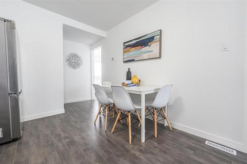 1004 Redwood Avenue, Winnipeg, MB - Indoor Photo Showing Dining Room