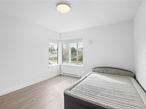 204-135 Haliburton St, Nanaimo, BC - Indoor Photo Showing Bedroom