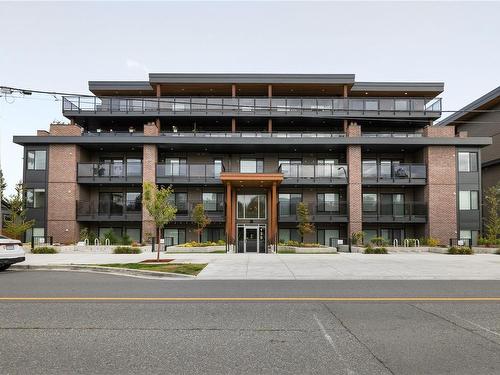 204-135 Haliburton St, Nanaimo, BC - Outdoor With Balcony With Facade