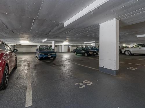 609-647 Michigan St, Victoria, BC - Indoor Photo Showing Garage