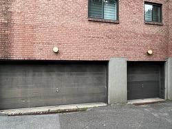 Garage - 