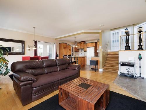 IntÃ©rieur - 5-26 Rue St-Hippolyte, Salaberry-De-Valleyfield, QC - Indoor Photo Showing Living Room