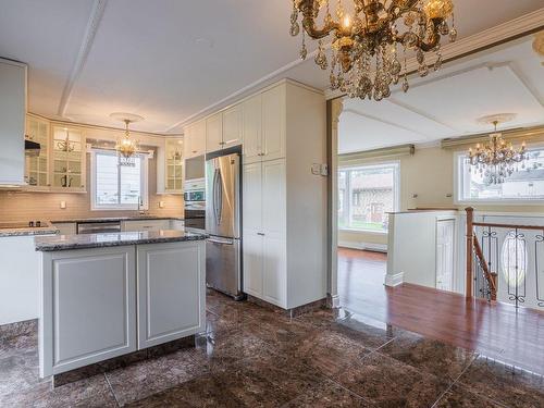 Dining room - 5240 Rue De Kensington, Longueuil (Saint-Hubert), QC - Indoor Photo Showing Kitchen