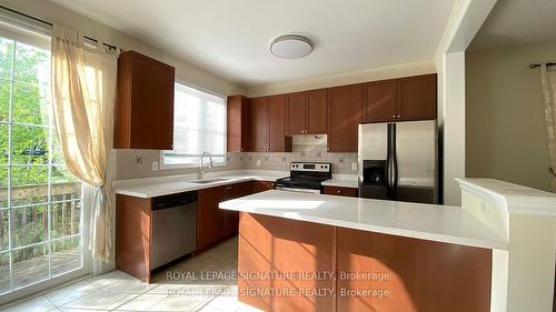 72 Montreal Circ, Hamilton, ON - Indoor Photo Showing Kitchen With Stainless Steel Kitchen