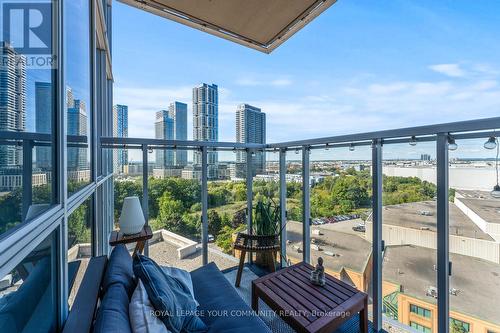 1007 - 2916 Highway 7, Vaughan, ON - Outdoor With View With Exterior