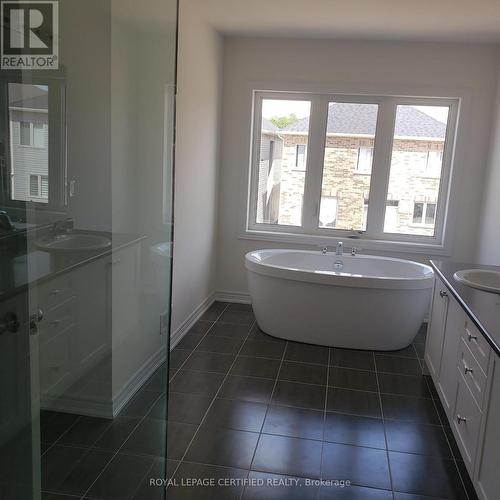 569 Red Elm Road, Shelburne, ON - Indoor Photo Showing Bathroom