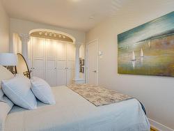 Master bedroom - 