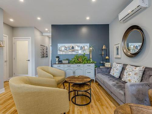 Salon - 630 Rue Brault, Montréal (Verdun/Île-Des-Soeurs), QC - Indoor Photo Showing Living Room