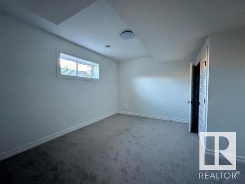 3499 Keswick Bv Sw, Edmonton, AB - Indoor Photo Showing Other Room