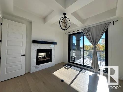 3499 Keswick Bv Sw, Edmonton, AB - Indoor With Fireplace