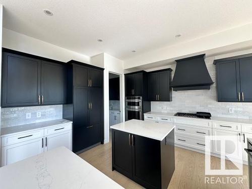 3499 Keswick Bv Sw, Edmonton, AB - Indoor Photo Showing Kitchen