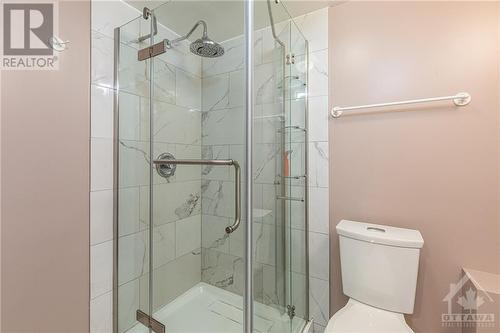 28 Drysdale Street, Ottawa, ON - Indoor Photo Showing Bathroom