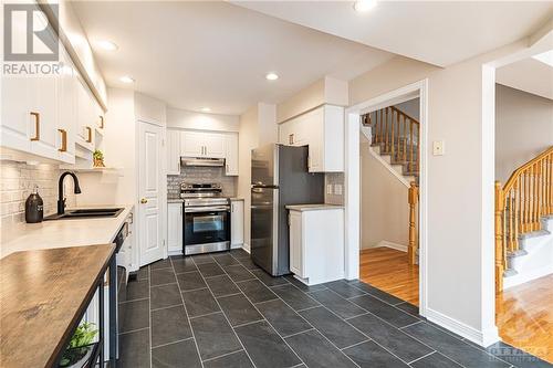 28 Drysdale Street, Ottawa, ON - Indoor Photo Showing Kitchen