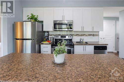 805 Beauparc Private Unit#204, Ottawa, ON - Indoor Photo Showing Kitchen