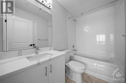 1350 Hemlock Road Unit#611, Ottawa, ON - Indoor Photo Showing Bathroom