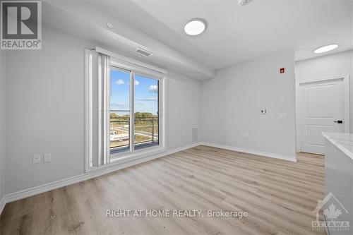 611 - 1350 Hemlock Road, Ottawa, ON - Indoor Photo Showing Other Room