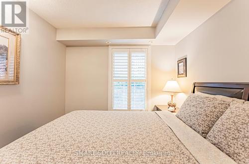 924 - 5 Everson Drive, Toronto, ON - Indoor Photo Showing Bedroom