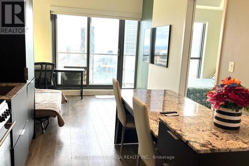 3904 - 159 Dundas Street E, Toronto, ON - Indoor Photo Showing Dining Room