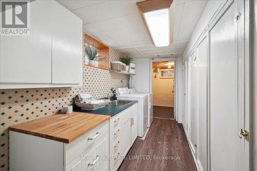 121 Albany Avenue, Toronto, ON - Indoor Photo Showing Kitchen